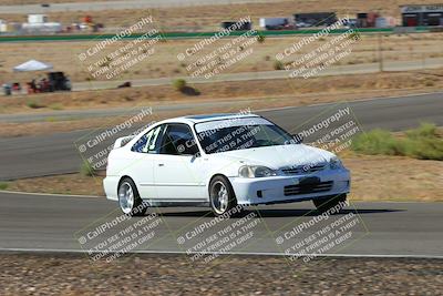 media/Oct-01-2022-Team Topak Racing (Sat) [[f860fb51be]]/2-Inter Low 2/session 1 turn 3/